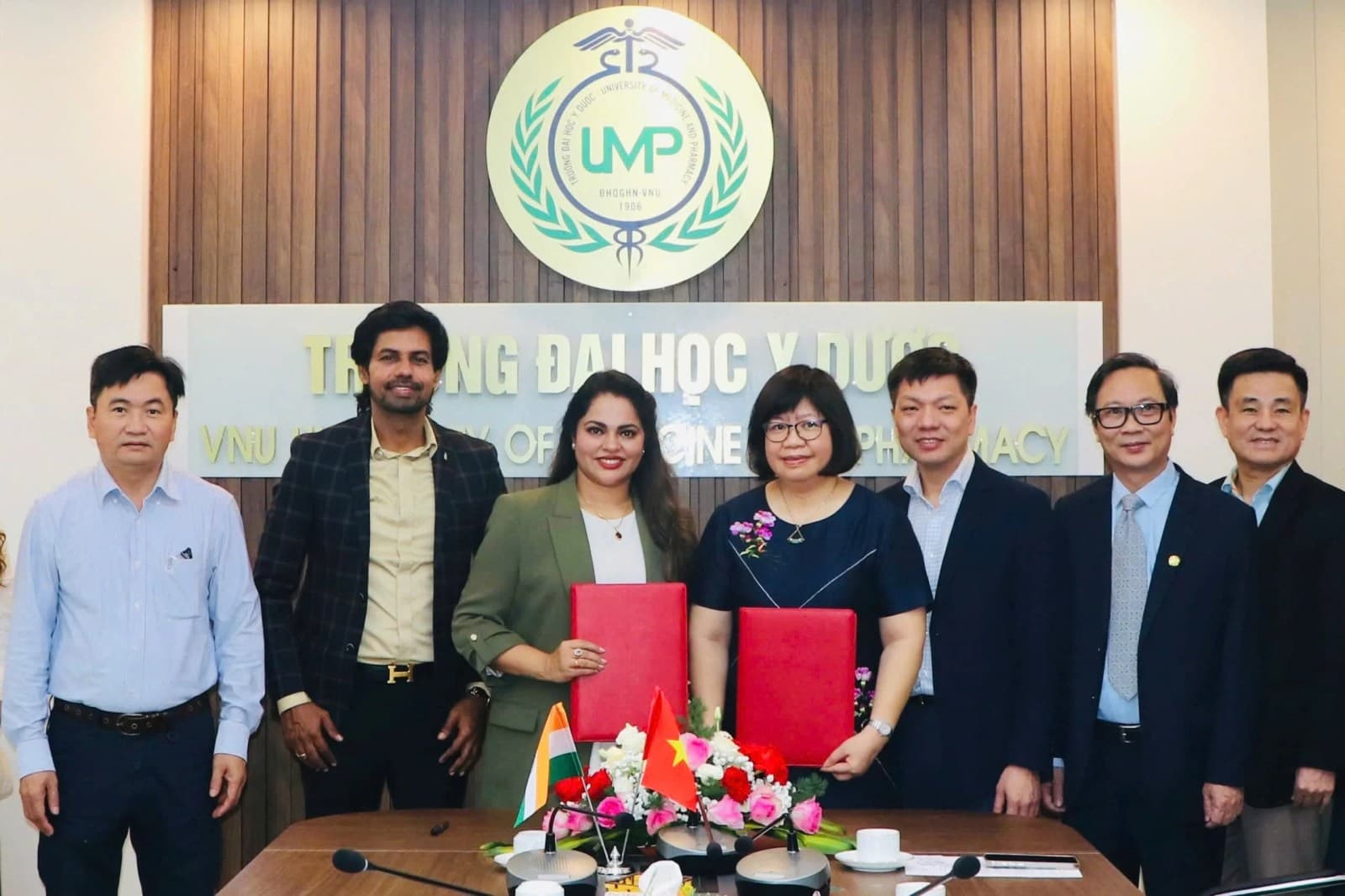 Aieraa and VNU MOU signing ceremony