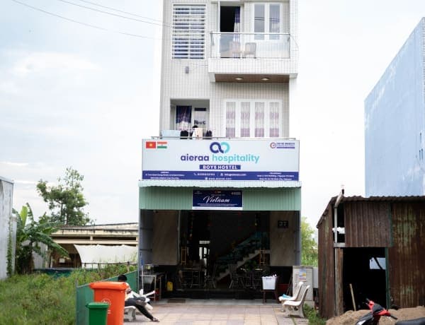 Boys hostel building — Can Tho