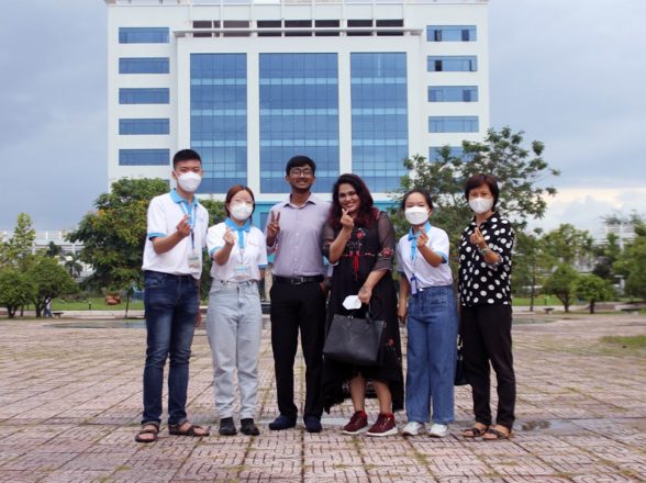 Aieraa Overseas Studies gave wings to a few students to fly to Vietnam